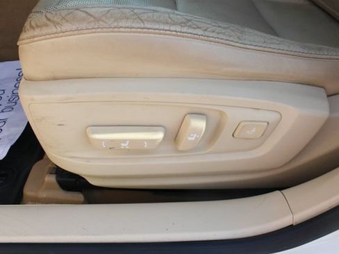 Used 2013 Lexus ES 350 w/ Luxury Pkg FWD image 14
