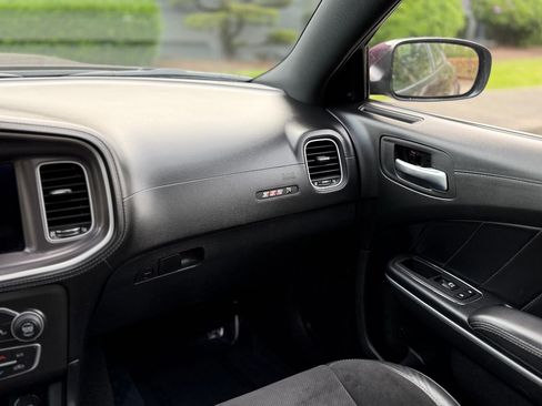 Used 2022 Dodge Charger Scat Pack RWD image 26