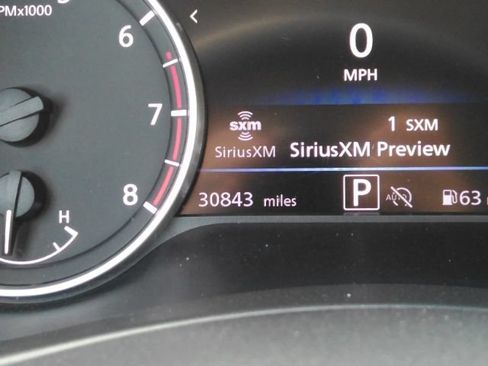 Used 2025 Nissan Sentra SR w/ SR Premium Package FWD image 37