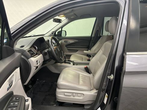 Used 2025 MAZDA CX-50 AWD 2.5 S w/ Premium Package image 9