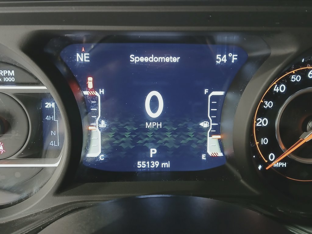Used 2024 Jeep Wrangler Unlimited Sahara AWD/4WD image 30