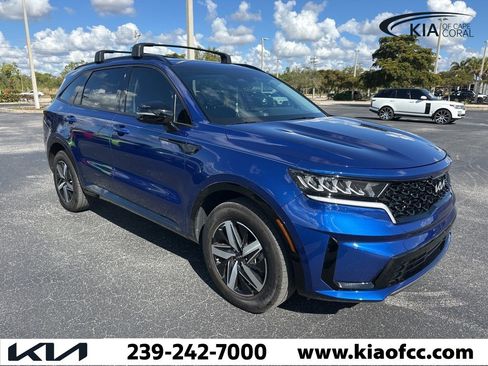 Used 2022 Kia Sorento S image 6