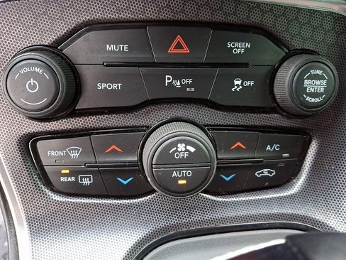 Used 2018 Dodge Challenger SXT Plus image 15