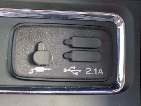 Used 2019 Subaru Ascent Limited w/ Popular Package #2 image 23