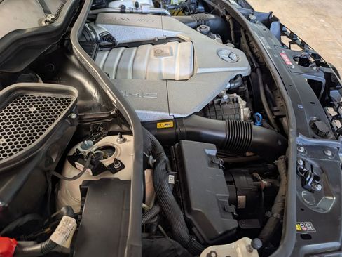 Used 2011 Mercedes-Benz ML 63 AMG 4MATIC image 21