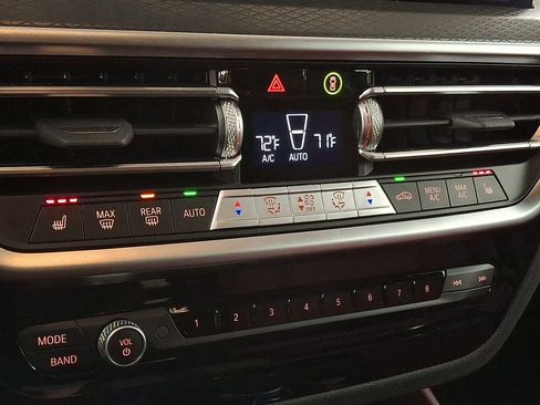 Used 2025 BMW X4 M40i image 12