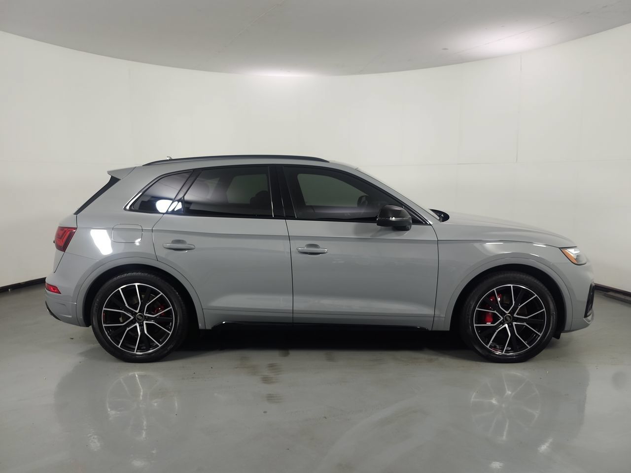 Used 2023 Audi SQ5 Premium Plus w/ Premium Plus Package AWD/4WD image 38