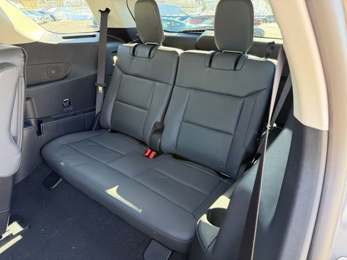 New 2026 Ford Explorer Active w/ Active Comfort Package image 7