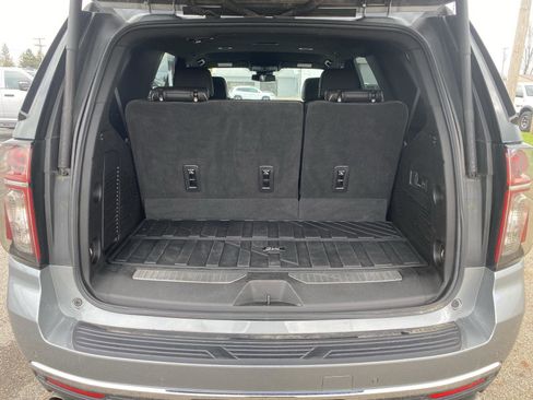 Used 2023 Chevrolet Tahoe Premier AWD/4WD image 32