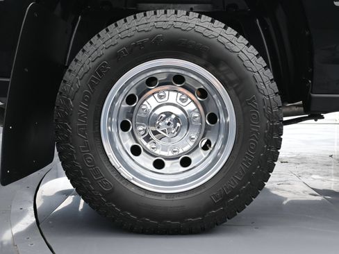 Used 2024 RAM 3500 Laramie w/ Towing Technology Group AWD/4WD image 18