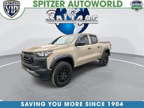 Used 2023 Chevrolet Colorado Trail Boss w/ Technology Package image 6
