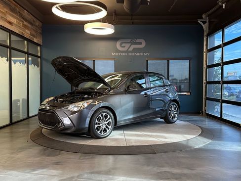 Used 2020 Toyota Yaris LE FWD image 23