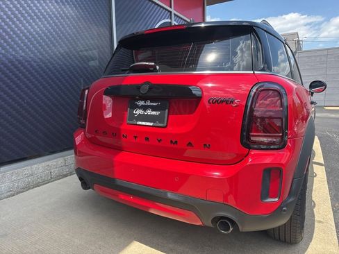 Used 2024 MINI Cooper Countryman S w/ Premium Package FWD image 7