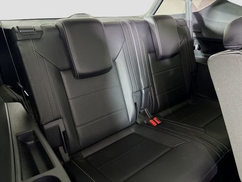 Used 2022 Volkswagen Atlas SE image 27