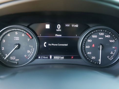 Used 2022 Cadillac XT4 Premium Luxury w/ Technology Package image 10