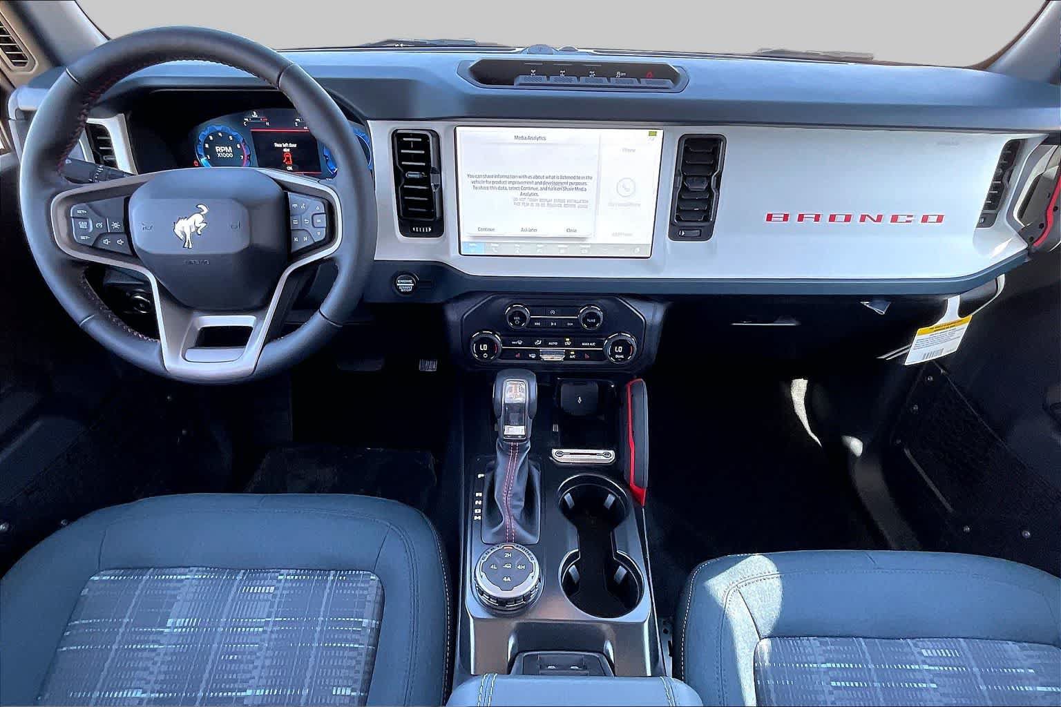 New 2026 Ford Bronco Heritage Edition AWD/4WD image 5