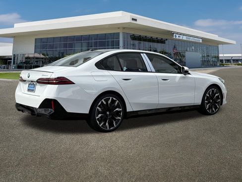 New 2027 BMW 550e xDrive w/ Premium Package AWD/4WD image 11