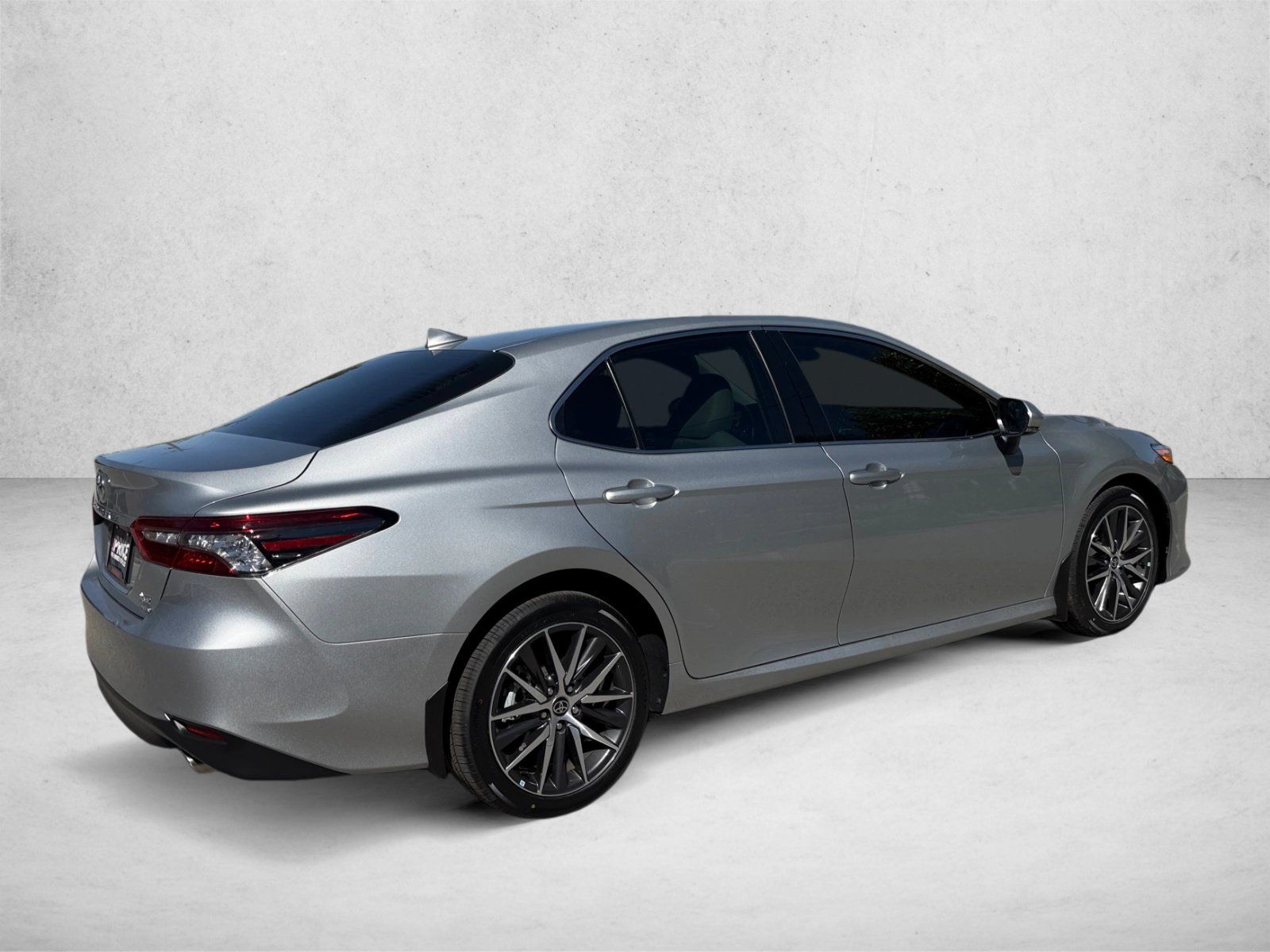 Used 2022 Toyota Camry XLE AWD/4WD image 5