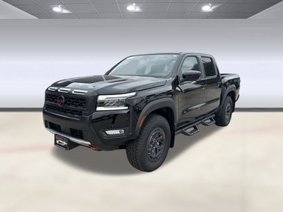 New 2025 Nissan Frontier PRO-4X w/ Pro Convenience Package