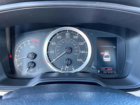 Used 2021 Toyota Corolla LE image 24