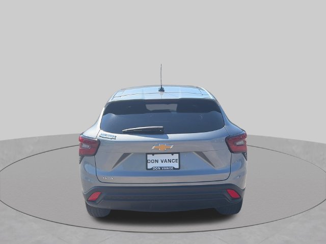 Used 2026 Chevrolet Trax LS FWD image 5