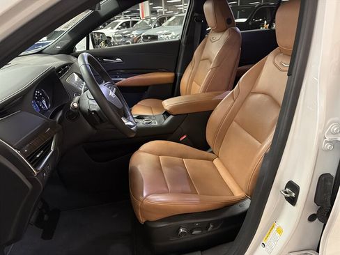 Used 2021 Cadillac XT4 Premium Luxury FWD image 21