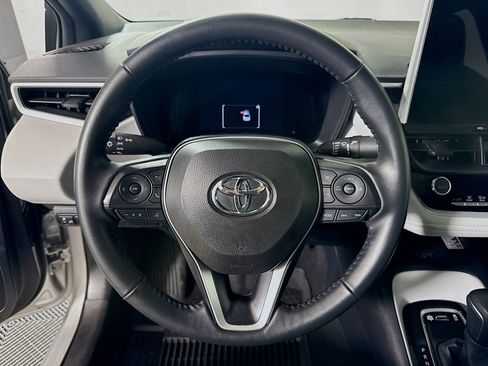 Certified 2025 Toyota Corolla SE image 12