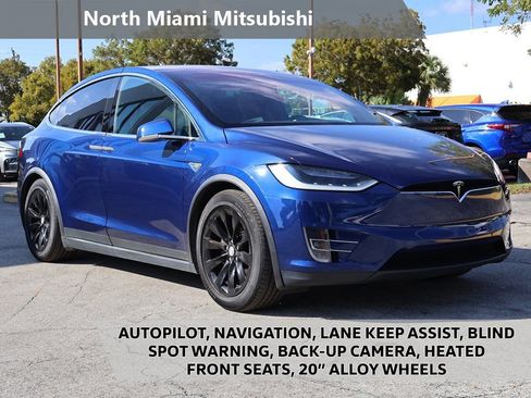 Used 2016 Tesla Model X 90D image 1