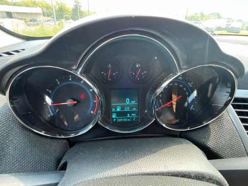Used 2012 Chevrolet Cruze LT w/ All-Star Edition FWD image 7