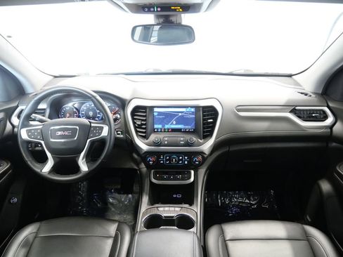 Used 2023 GMC Acadia SLT w/ Elevation Edition image 12