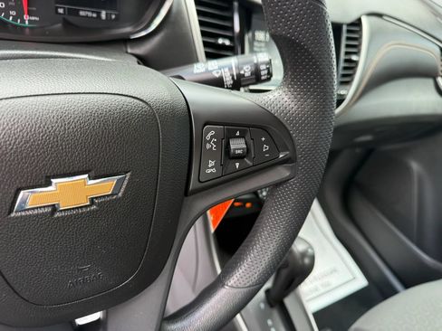 Used 2017 Chevrolet Trax LS w/ LPO, Protection Package AWD/4WD image 23
