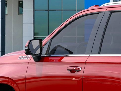 New 2026 Chevrolet Tahoe High Country w/ LPO, Get Active Package AWD/4WD image 12