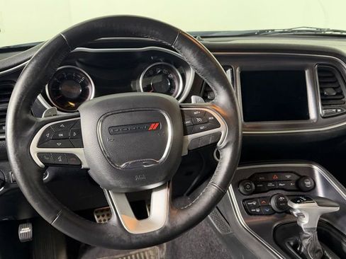 Used 2017 Dodge Challenger GT w/ Driver Convenience Group AWD/4WD image 16