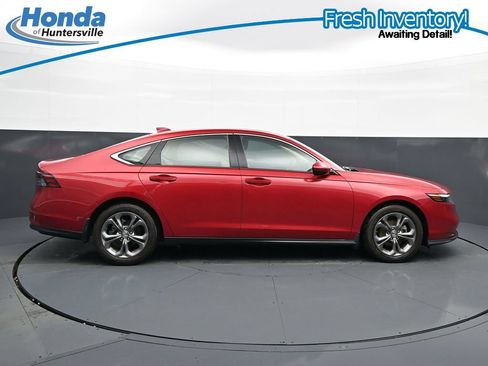 Used 2024 Honda Accord EX image 11