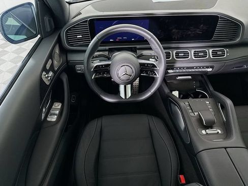 Used 2026 Mercedes-Benz GLS 450 4MATIC image 24