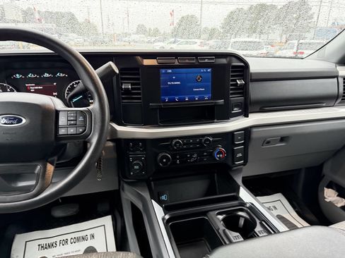 Used 2024 Ford F350 XLT image 13