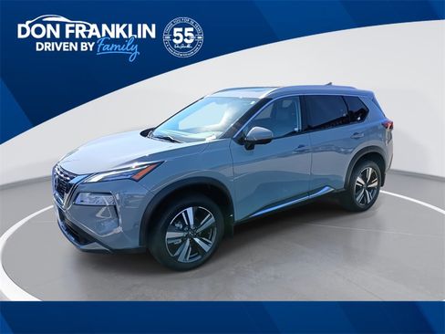 Used 2023 Nissan Rogue SL w/ SL Premium Package image 1