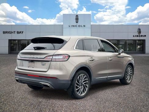 Used 2019 Lincoln Nautilus Reserve AWD/4WD image 4
