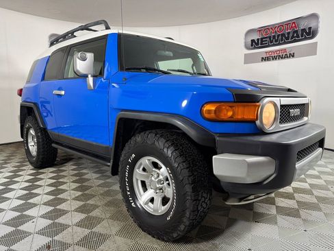 Used 2007 Toyota FJ Cruiser 4WD image 1
