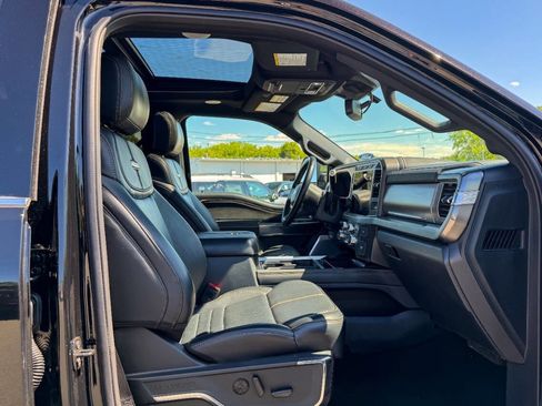 Used 2024 Ford F250 Platinum image 9