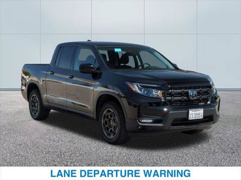 Certified 2025 Honda Ridgeline Sport+ image 4