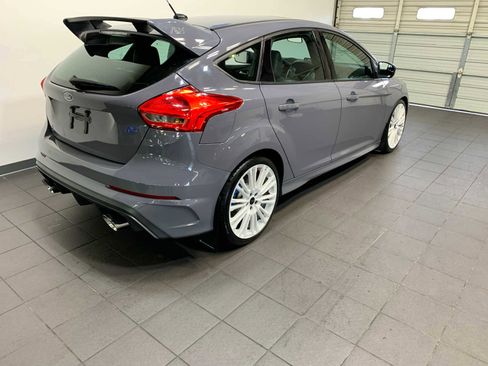 Used 2017 Ford Focus RS image 3