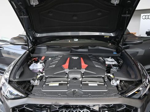 New 2026 Audi RS Q8 performance image 17