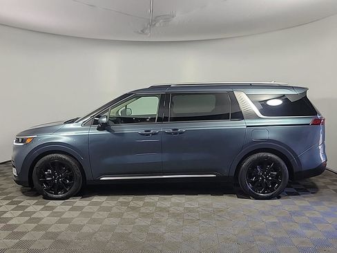 Used 2024 Kia Carnival SX image 12