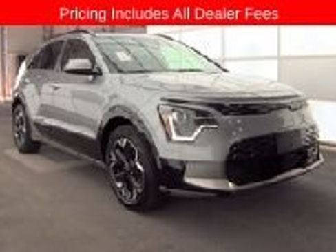 Certified 2023 Kia Niro Wind w/ Wind Preserve Package FWD image 1