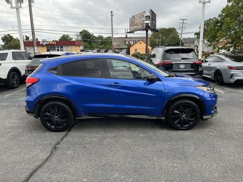 Used 2021 Honda HR-V Sport image 11