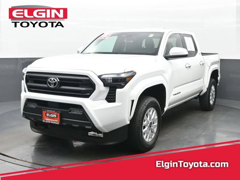 Used 2025 Toyota Tacoma SR5 AWD/4WD image 1