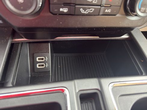 Used 2019 Ford F150 XLT w/ Equipment Group 302A Luxury image 28