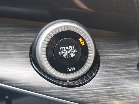 Used 2023 Jeep Wagoneer Series III w/ Rear Seat Video Group 1 image 26