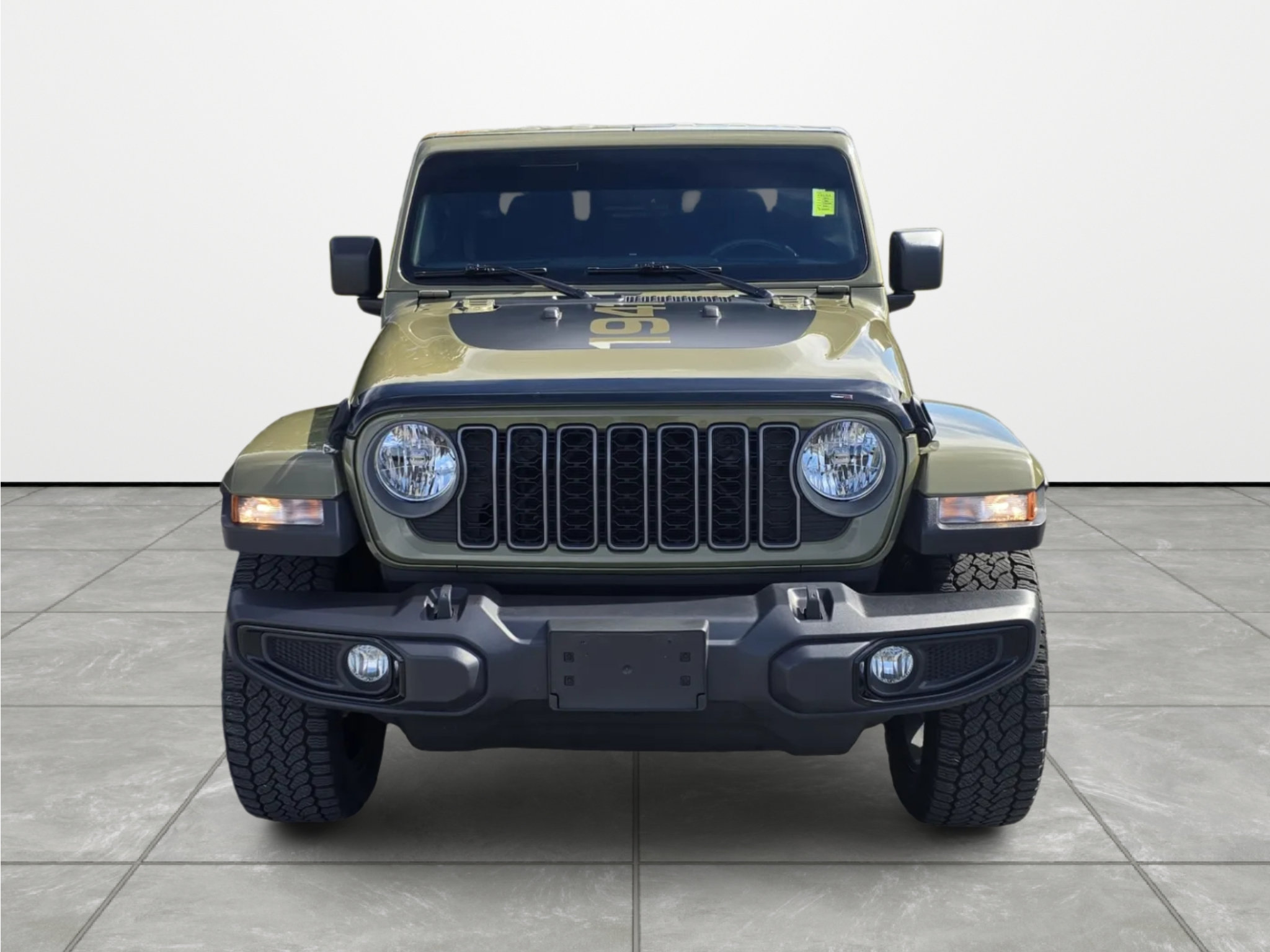 Used 2025 Jeep Gladiator Sport AWD/4WD image 9